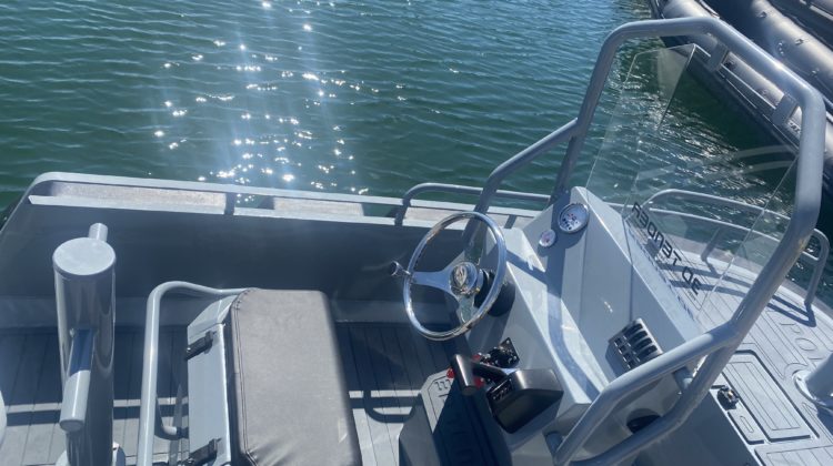 Concession Nautique Services la Rochelle - Vente et entretien bateau - Bateau professionnel 3D Tender PILOT 420