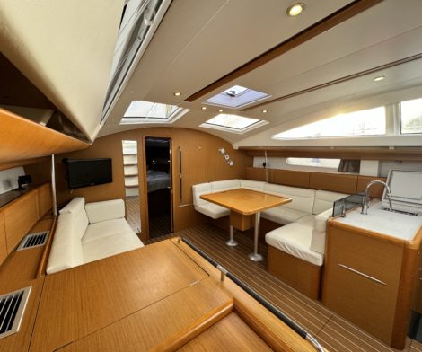 interieur sun odyssey occasion nautique services la rochelle (1)