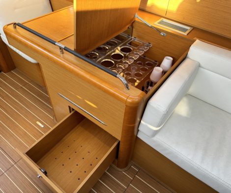 rangement sun odyssey occasion (2)