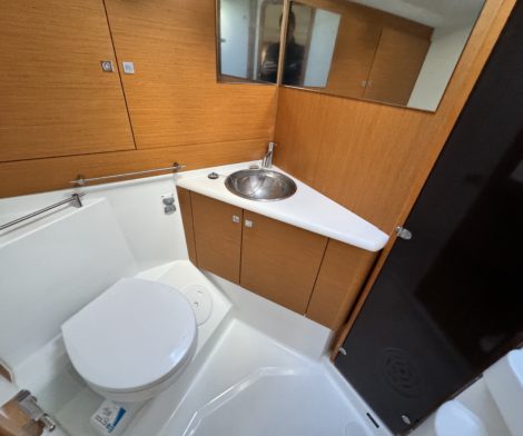 toilettes sun odyssey occasion la rochelle (1)