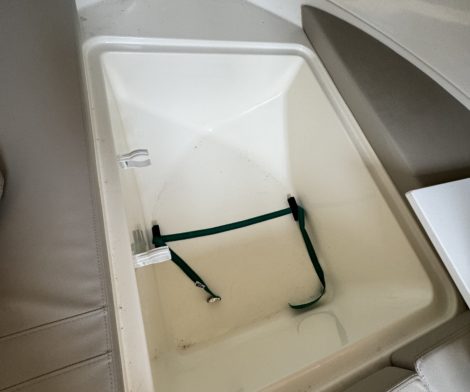 interieur-bateau-occasion-nautique-services-larochelle