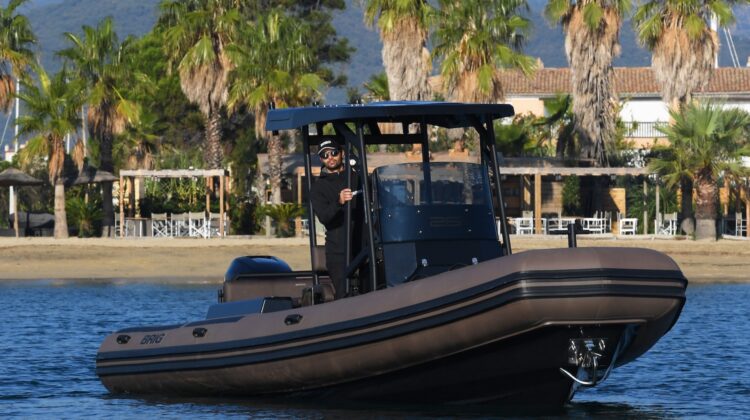 Navigator 26 - nautique-services-la-rochelle