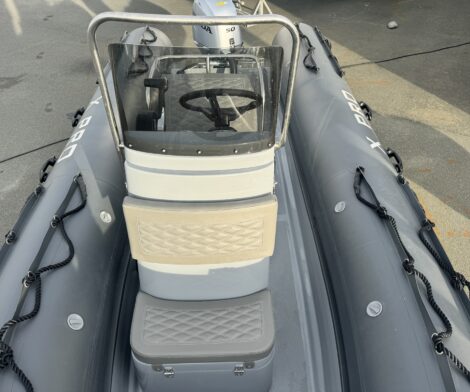 3d-tender-xpro-535-bateau-stock-larochelle