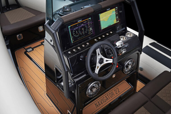 Navigator 22 - Suzuki 150cv – Image 18