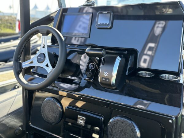 Navigator 22 - Suzuki 150cv – Image 14