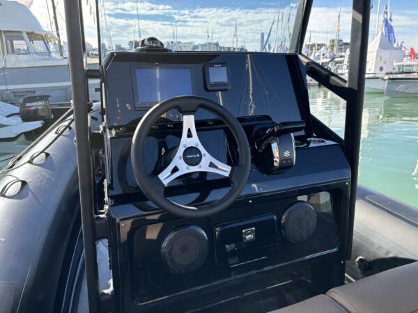 Navigator 22 - Suzuki 150cv – Image 11
