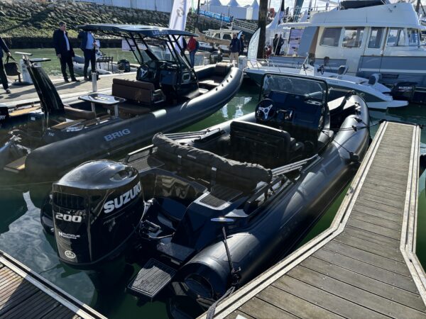 Navigator 22 - Suzuki 150cv – Image 10