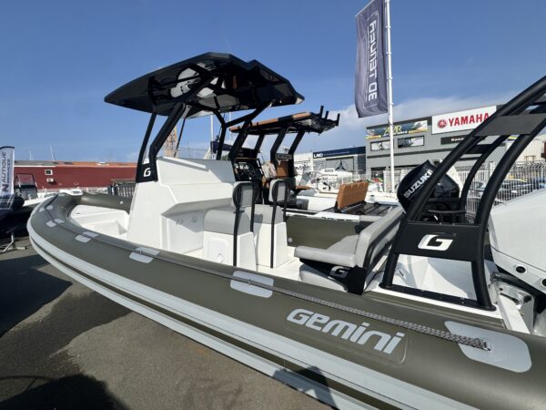Gemini 720 Hypalon - Suzuki DF250APXX (Ensemble neuf disponible)