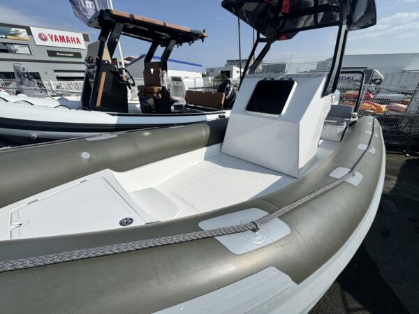 Gemini 720 Hypalon - Suzuki DF250APXX (Ensemble neuf disponible) – Image 7