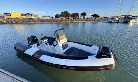 TR 6 Edition limitee - Suzuki 100cv - Pack Premium Hypalon