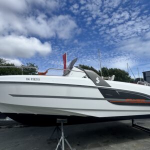 Bénéteau Flyer 6 Spacedeck - Suzuki 150cv