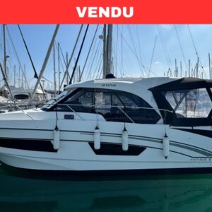 Bénéteau Antares 9 OB - Twin Suzuki DF200 APX
